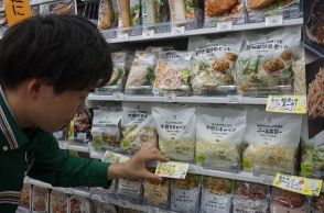 ６月は「食育月間」…東大阪市のセブン―イレブン「野菜食べよう」児童ら描いたポップ、樟蔭女子大考案レシピ配布も