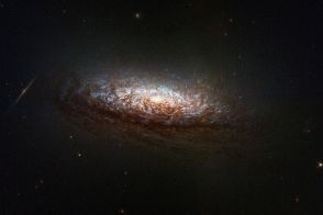 ハッブル宇宙望遠鏡が1ジャイロで観測再開、驚嘆の最新銀河画像