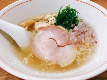 「愛媛のラーメン店」人気ランキング！　2位は「ひかり食堂」、1位は？【2024年6月28日時点の評価／ラーメンデータベース】