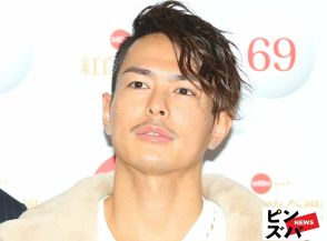 「足ほっそ!」三代目・今市隆二、ほっそり美脚の短パンショットにファン釘付け 多忙を心配する声も