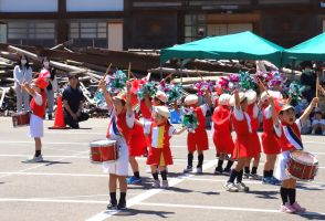 「子どもの日常大切に」　恒例のマーチング披露　石川・輪島の幼稚園