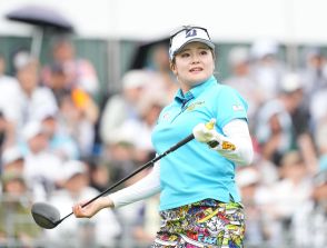 首位で出た桑木志帆、１つ伸ばして通算８アンダー　ホールアウト時点で首位も堀琴音が猛追