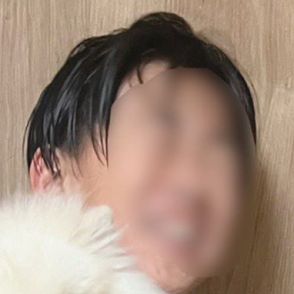 小6息子が抱っこして言った“一言”にスンッ……となるポメラニアン　小型犬の概念を覆す重量に「もはやスピッツかサモエド」と驚きの声