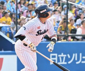 ヤクルト村上宗隆、11試合ぶりの本塁打となる15号ソロ！「コースに逆らわず、しっかり押し込めました」