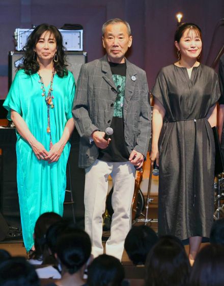 村上春樹さん、「文章は練習しなくていいから楽」音楽好きも楽器は挫折