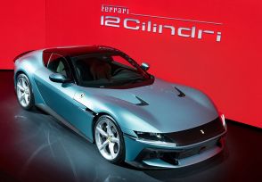電動化なしの自然吸気V12を踏襲　フェラーリの新しいフロントV12モデル、12チリンドリが日本上陸