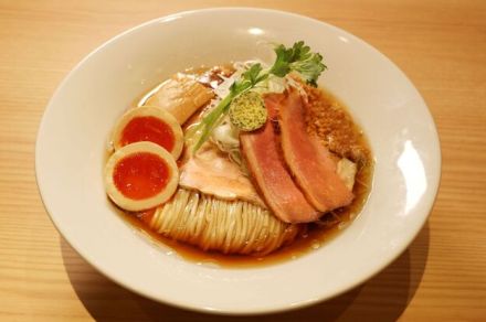 「銀座おのでら」のDNAを受け継ぐラーメン店がオープン！（東京・表参道）