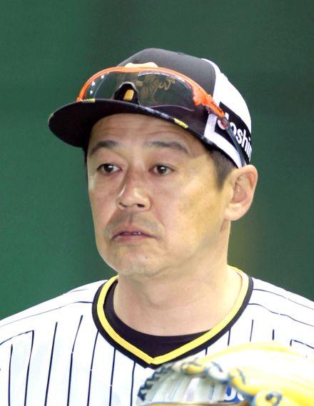 【阪神】藤本敦士内野守備走塁コーチ、９回の本塁突入指示を説明「勝負したいっていうのがあったから」　