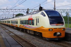 超豪華グリーン車を連結した「夜行列車」運転へ 秋田県と新潟県を直結  珍しい区間を走る