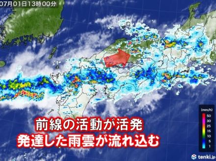 滋賀県伊吹山山麓で土砂崩れ　関西は明日2日にかけて断続的に激しい雨　土砂災害警戒