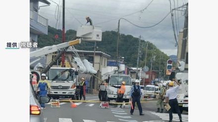 なぜ?信号機の柱が倒れ貨物自動車にぶつかる　けが人なし=静岡市葵区