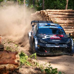 WRC第7戦、オジェに代わって急遽参戦のロバンペラが圧巻の走りで優勝【ラリー・ポーランド】