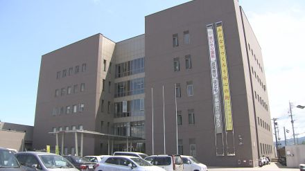 木刀で70代女性の頭部を殴る　31歳の男を逮捕　鹿児島市