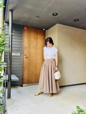 50代に大人気「夏スカート」！ひっくり返すだけで簡単リバーシブル