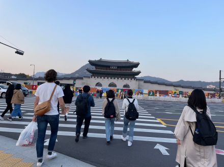 日本の植民地支配は「現代人には関係ない」のか。エンタメ・美容・食だけじゃない、韓国の街と市民運動に学ぶこと