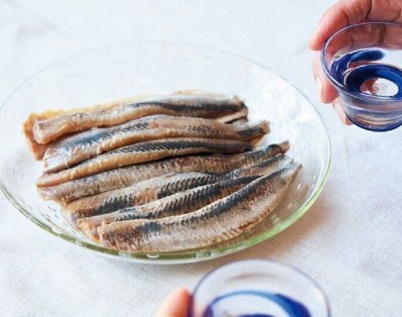 いわしを酢でさっぱり食べよう！さっぱりと＆焼酎が進む「いわしの甘酢漬け」