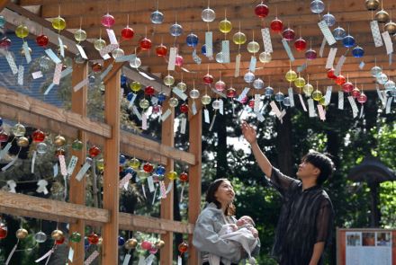 願い事かなえて…風鈴1000個涼やかに　山形・南陽の熊野大社