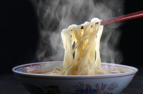 【50代が選んだ】最高にうまいと思う「中華・ラーメンチェーン」ランキング！　2位は「一蘭」、1位は？