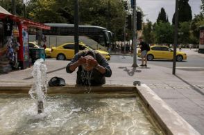 欧州で熱波、40度超えの暑い6月　水不足で観光客受け入れられず