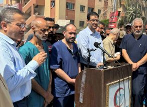 イスラエルから釈放のガザ病院長、収監中の「拷問」語る