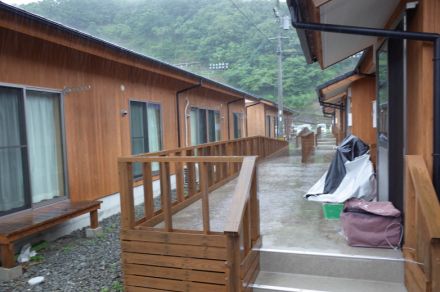 九州豪雨　仮設住宅を退去後、2割が熊本県を転出　困難な生活再建