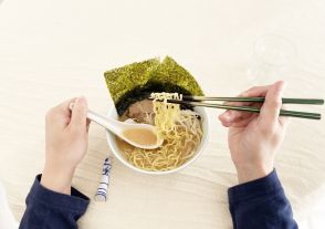 【女性に聞いた】言わなかったら袋麺とばれなそうな「袋麺シリーズ」ランキング！　2位は「日清ラ王」、1位は？