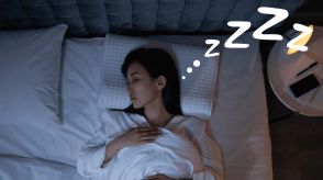 眠れないあなたも、寝落ち確定！1分ゆだねるだけで「スッと眠れる」寝つきが良くなる簡単な方法とは？