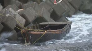速報　北海道の海岸で無人の木造船見つかる　船体に文字なし　船体には海藻が付着　長い間漂流していたか　北海道知内町