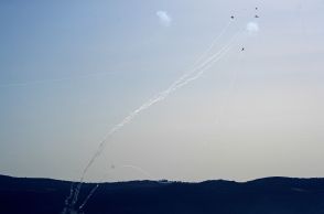 イスラエル軍事拠点にロケット弾・ドローン発射、ヒズボラが発表