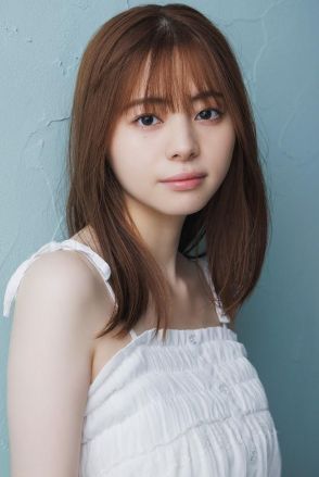 ＜吉田伶香＞グラビアで話題の“ニューヒロイン”　まるで別人な姿に　ピンク髪の理由判明でファン「どちゃくそかわいい」