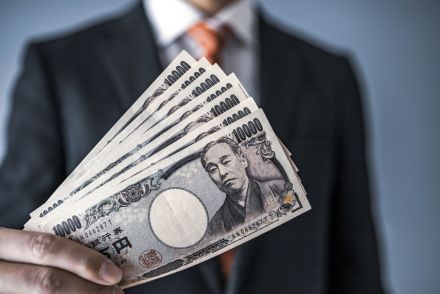 「30歳の年収」が高い企業“実名ランキング” トップは推定《1618万円》