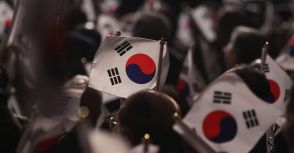 韓国で「文在寅の盟友」が「コネ批判」で、まさかの”巨大ブーメラン”に直面していた…！