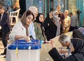 イラン大統領選、きょう決選投票　保守強硬派か改革派か　最新の調査では改革派がリード