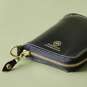 【大人のミニ財布】黒とグリーン。「グレンロイヤル」の名作が、日本限定カラーで登場