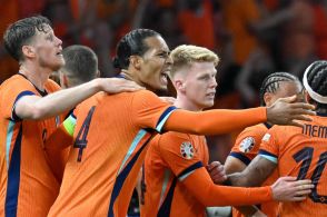 オランダがトルコに逆転勝ち EURO準決勝進出