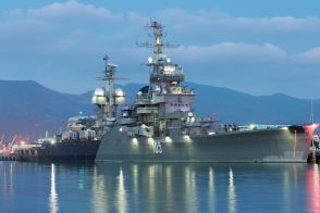 これが現代の「海戦」のリアルな映像…ロシア黒海艦隊の猛烈な砲撃を受けながら、突撃する水上ドローン