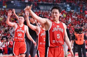 ホーバス日本は国内最終戦勝利　ＮＢＡ挑戦の河村勇輝は１７得点　パリ五輪へ勢い／バスケ