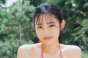 ＜藤本ばんび＞20歳の若手俳優が初水着　「ヤンマガ」初登場で圧巻の美ボディー