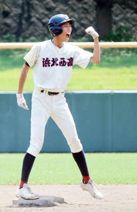 【高校野球】浜北西、１８１センチ、６１キロ、細身のエース山下祐汰が２失点完投「自分が投げきります」…満塁走者一掃Ｖ打も