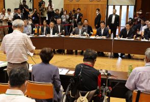環境相「できる限り寄り添う」　水俣病マイク問題で再懇談　熊本