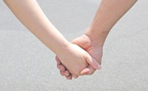 沖縄・南大東村が「移住婚」を支援　オンラインでマッチング　会員を募集中