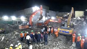 建物が倒壊、７人死亡　インド西部