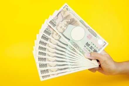 65歳以上の無職夫婦世帯「貯蓄、年金、支出」と親への仕送りの実態を解説