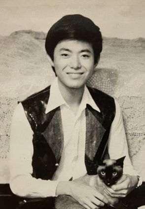 78歳・美川憲一、デビュー当時のモノクロ写真に反響　「美川姐さん美少年」「ツーショット素敵」