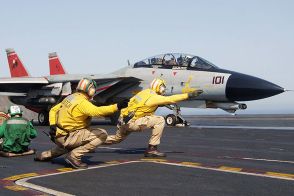 F-14「トムキャット」対F-15「イーグル」強いのはドッチ？ “時代を30年先取り”したのは