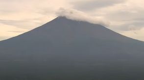 富士山　8合目で男性登山者が死亡　体調不良を訴え意識失う　山開き以降では初の死者　山梨