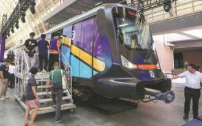 中国、カーボンファイバー製の地下鉄車両が公開