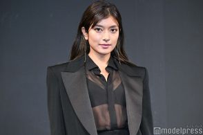 ローラ、着物姿披露 茶道から得た“学び”伝え「心まで美しい」と反響