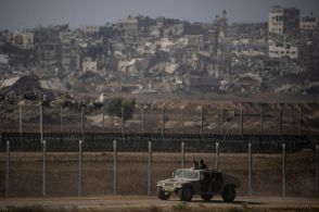 イスラエル軍、ガザ市を攻撃　UNRWA本部も標的に　ハマスは反発