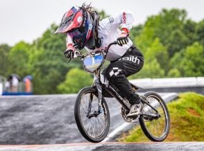 BMX世界選手権「GIRLS 14」2位の澤田茉奈さん、本庄市長に報告